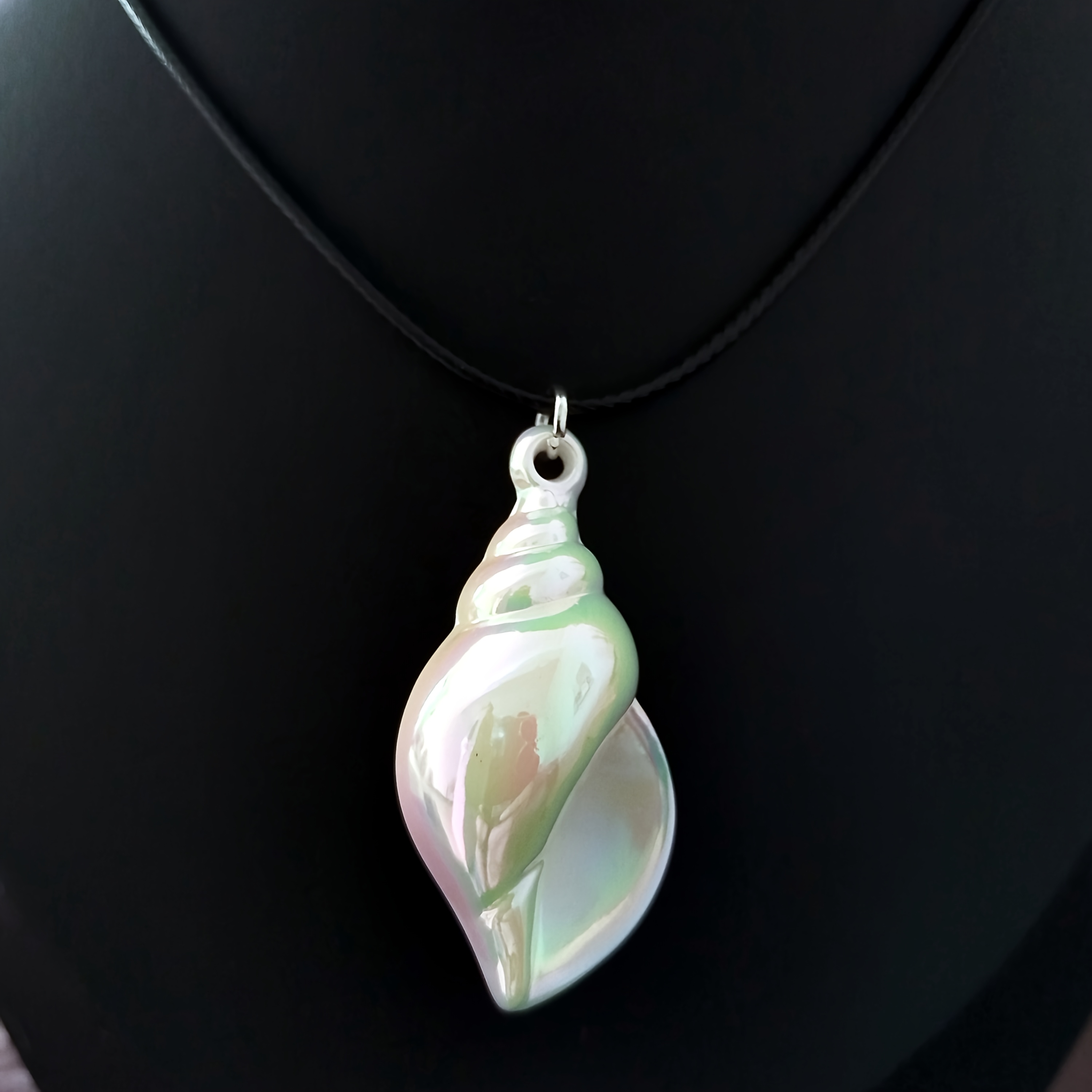 Boho Acrylic Shell & Conch Pendant Necklace